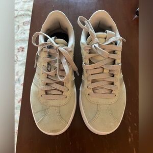 Adidas casual sneakers 5.5